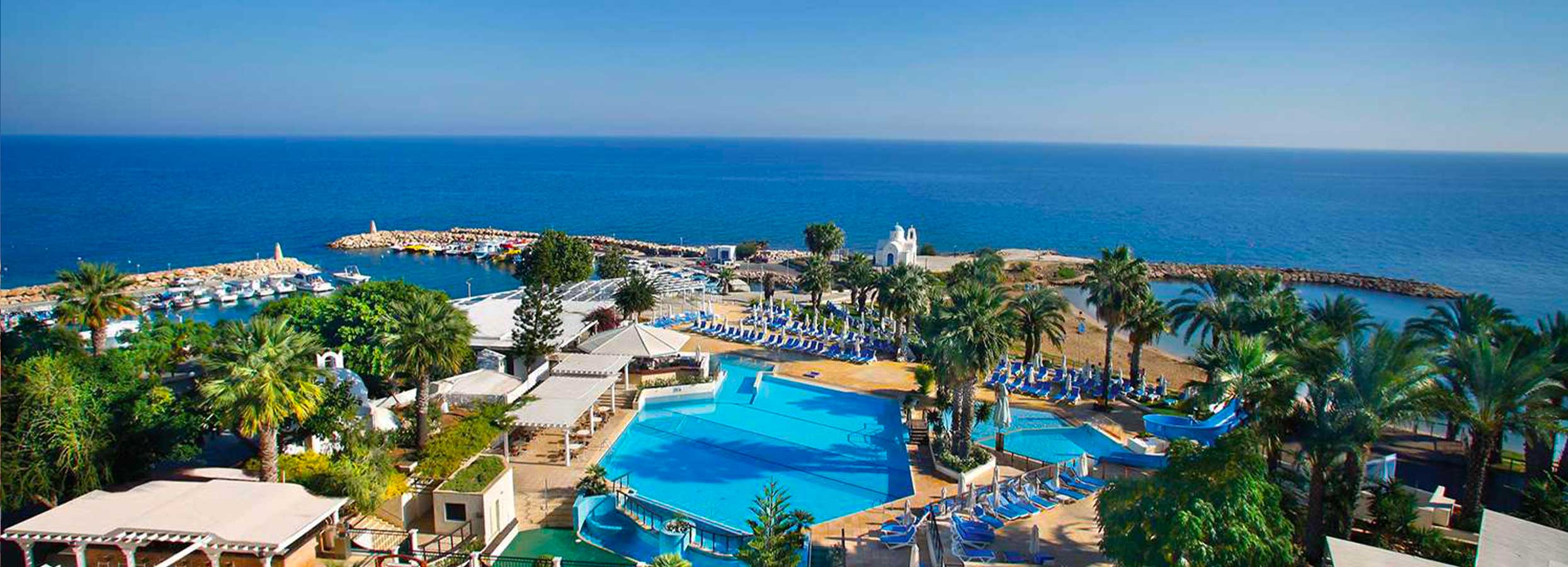 Golden Coast Beach Hotel 4*